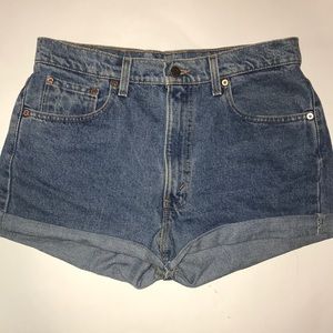 Levi’s cut-off mom jean shorts